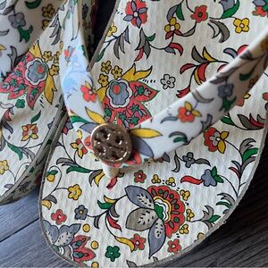 Tory Burch flip flop